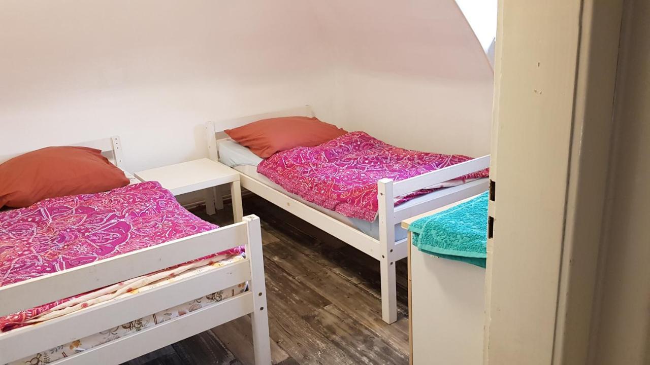 Handwerker Unterkunft Monteurzimmer Mit Gemeinschaftsbad In Brebach 萨尔布吕肯 外观 照片